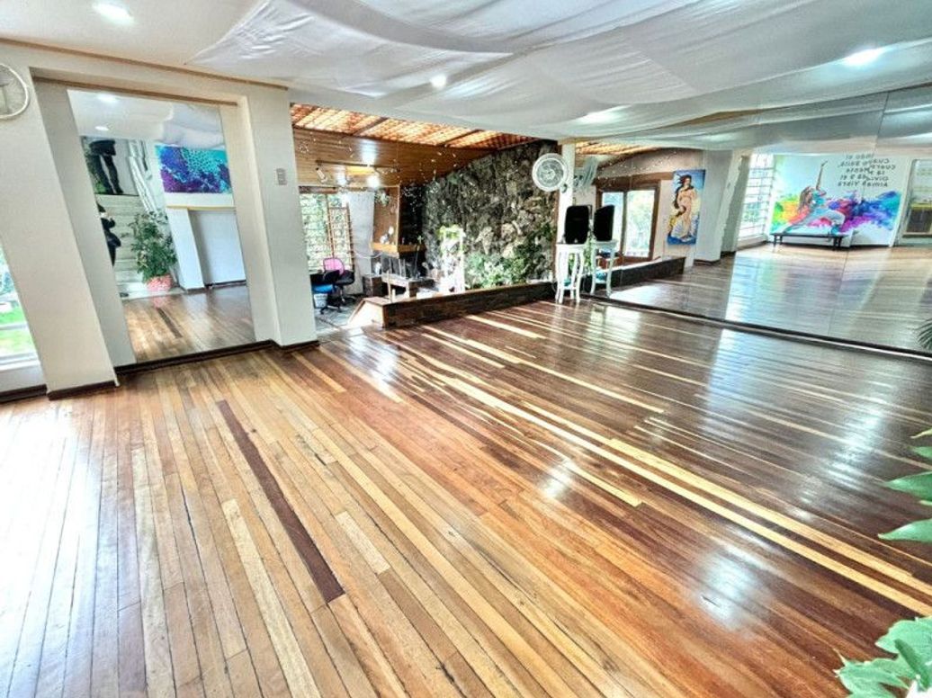 Casa de 3 alcobas en venta en Santa Ana Occidental, Bogotá, 359 m² · foto 4 de 20
