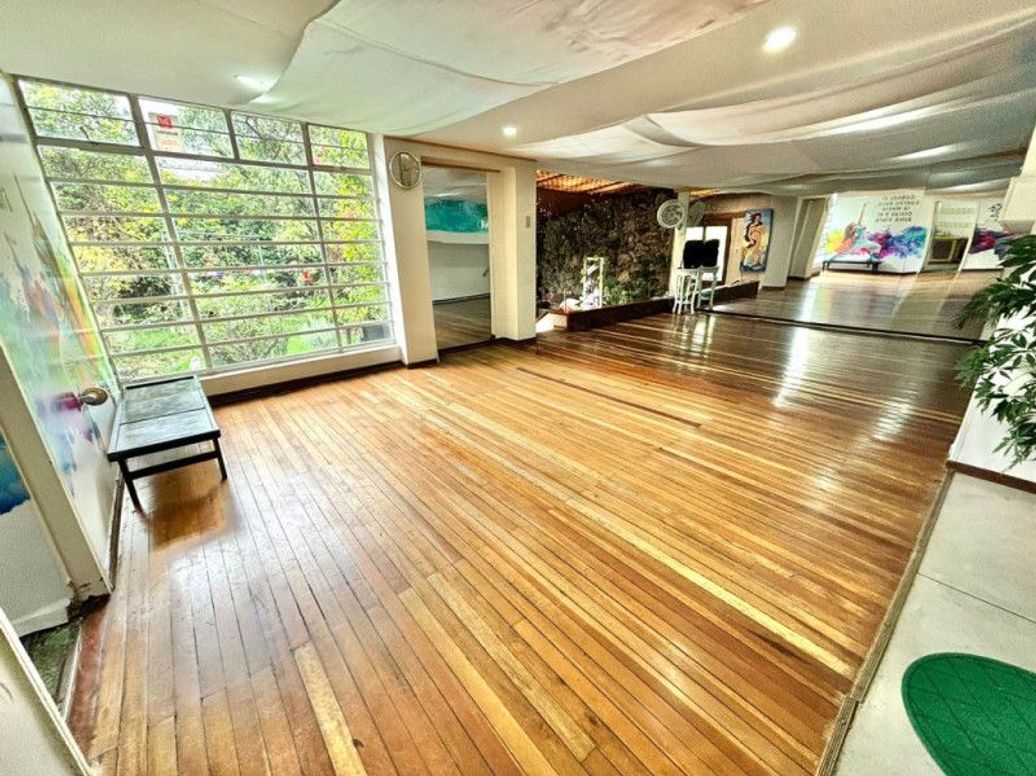 Casa de 3 alcobas en venta en Santa Ana Occidental, Bogotá, 359 m² · foto 2 de 20