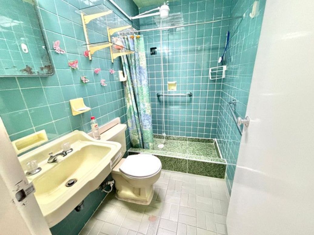 Casa de 3 alcobas en venta en Santa Ana Occidental, Bogotá, 359 m² · foto 18 de 20