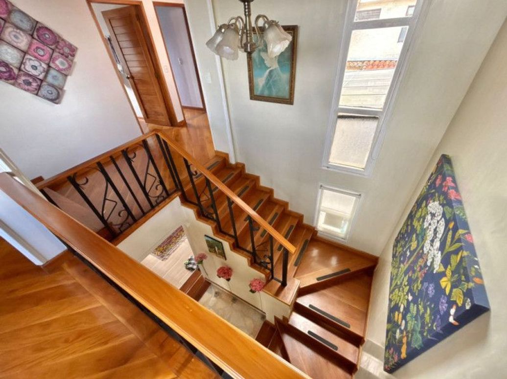 Casa de 4 alcobas en venta en San José De Bavaria, Bogotá, 237 m² · foto 13 de 20