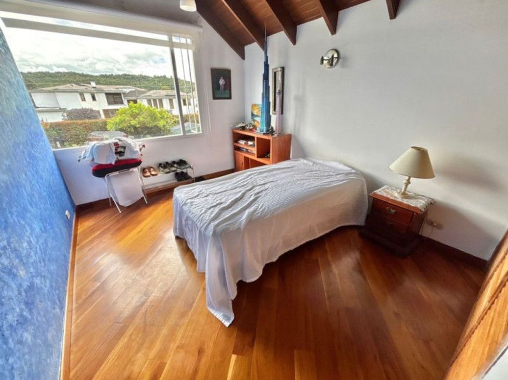 Casa de 4 alcobas en venta en San José De Bavaria, Bogotá, 237 m² · foto 18 de 20