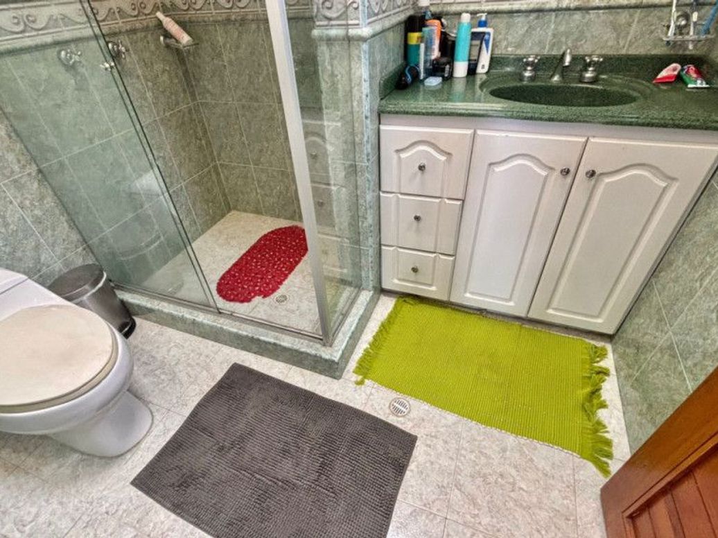 Casa de 4 alcobas en venta en San José De Bavaria, Bogotá, 237 m² · foto 19 de 20