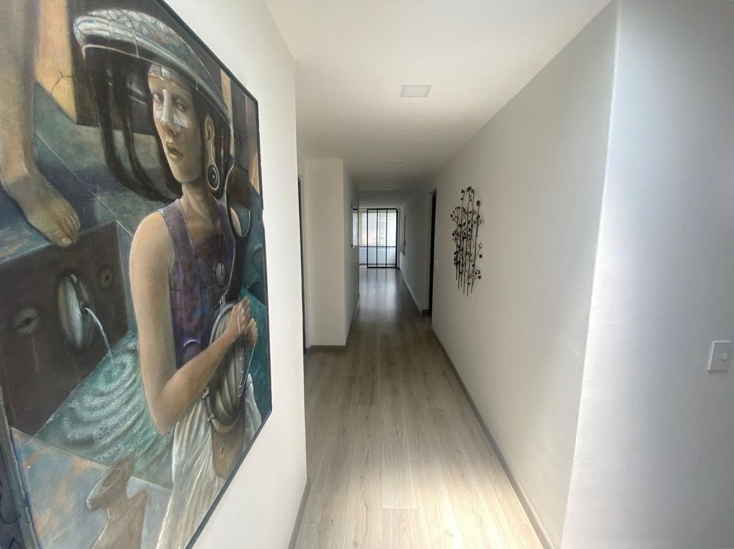 Apartamento de 3 alcobas en venta en Gratamira, Bogotá, 300 m² · foto 10 de 20