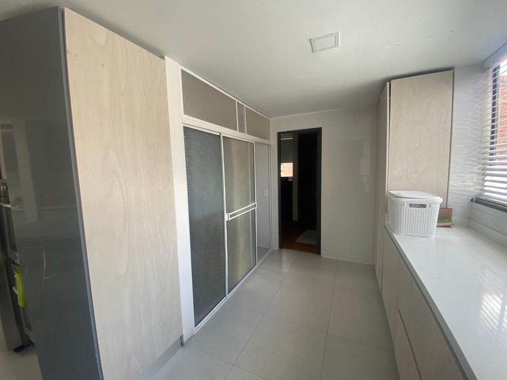 Apartamento de 3 alcobas en venta en Gratamira, Bogotá, 300 m² · foto 13 de 20