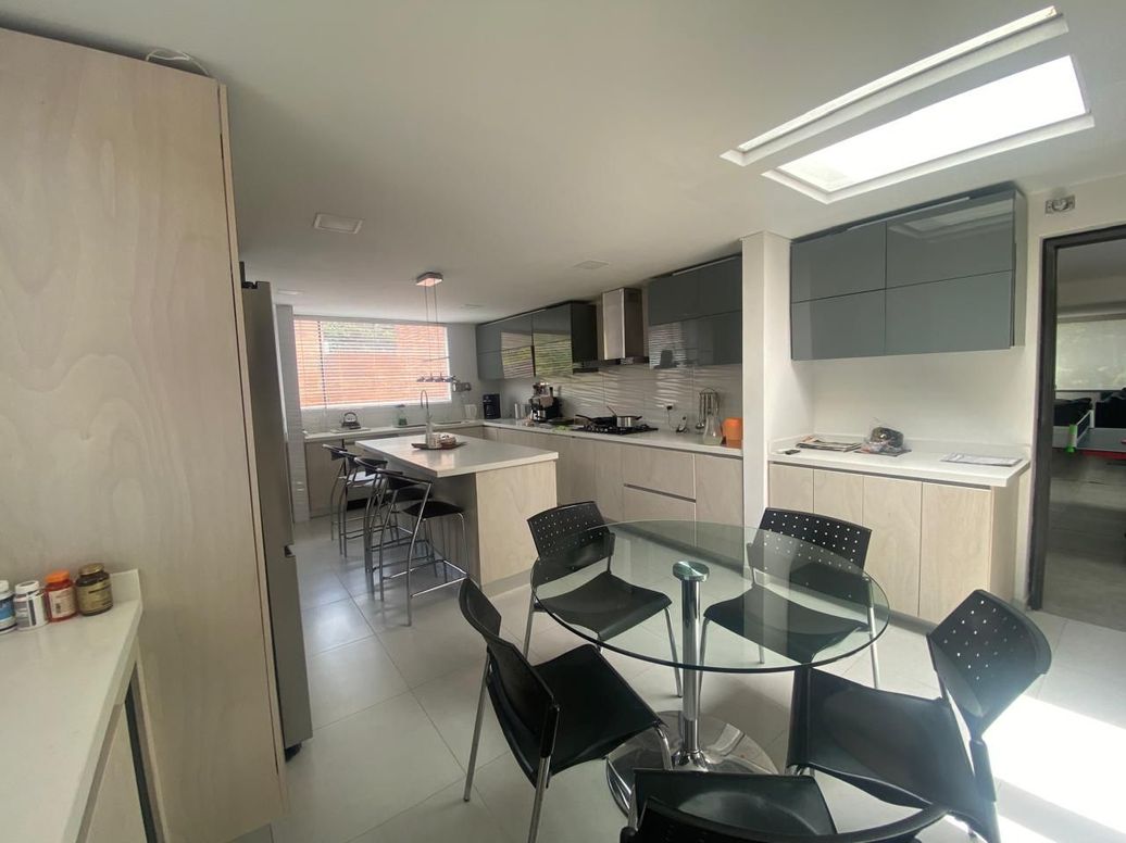 Apartamento de 3 alcobas en venta en Gratamira, Bogotá, 300 m² · foto 14 de 20