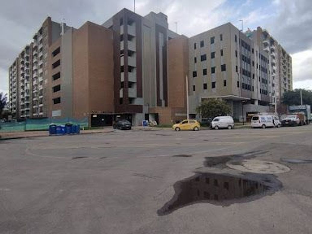 Apartamento de 3 alcobas en venta en Bosque De Modelia, Bogotá, 68 m² · foto 2 de 20