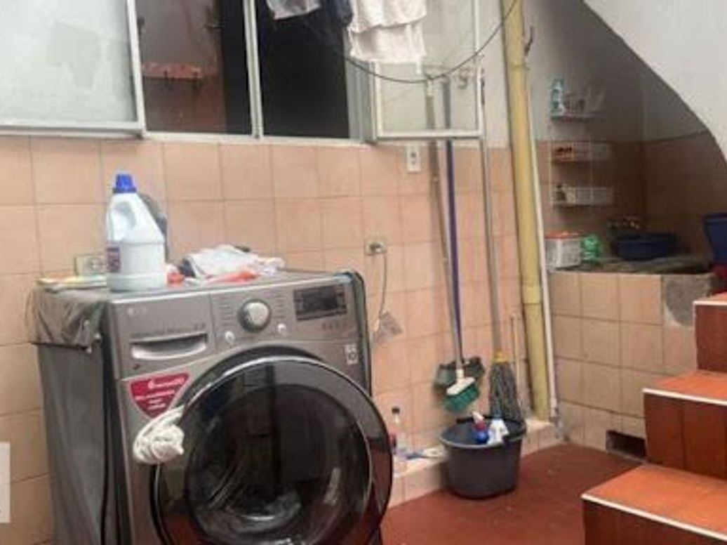 Casa de 8 alcobas en venta en Pardo Rubio, Bogotá, 292 m² · foto 13 de 18
