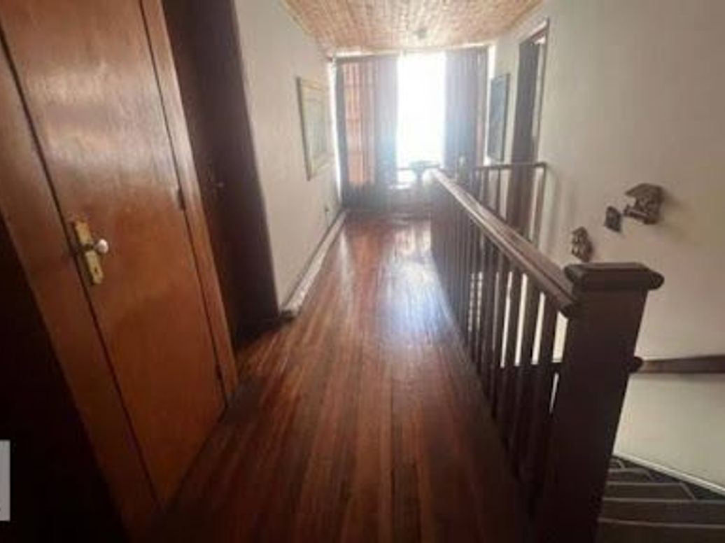 Casa de 8 alcobas en venta en Pardo Rubio, Bogotá, 292 m² · foto 17 de 18
