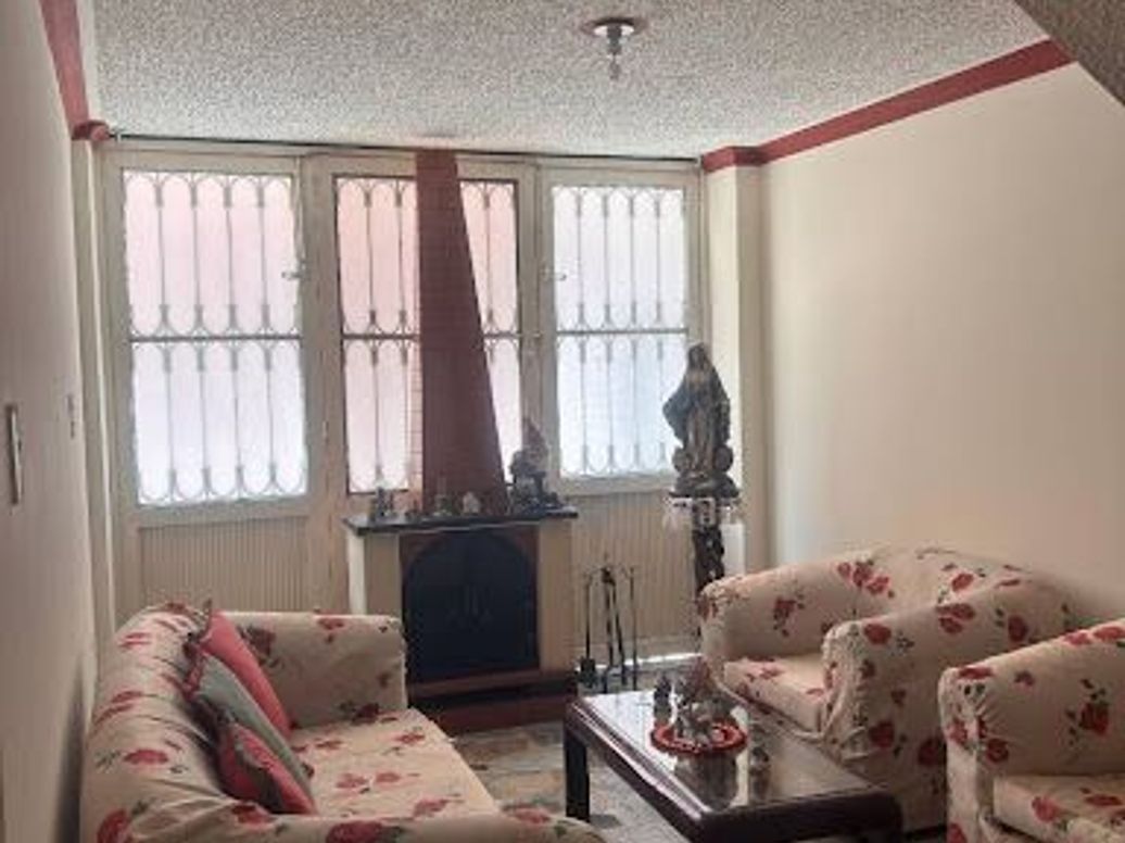 Casa de 4 alcobas en venta en Valladolid, Bogotá, 230 m² · foto 3 de 20