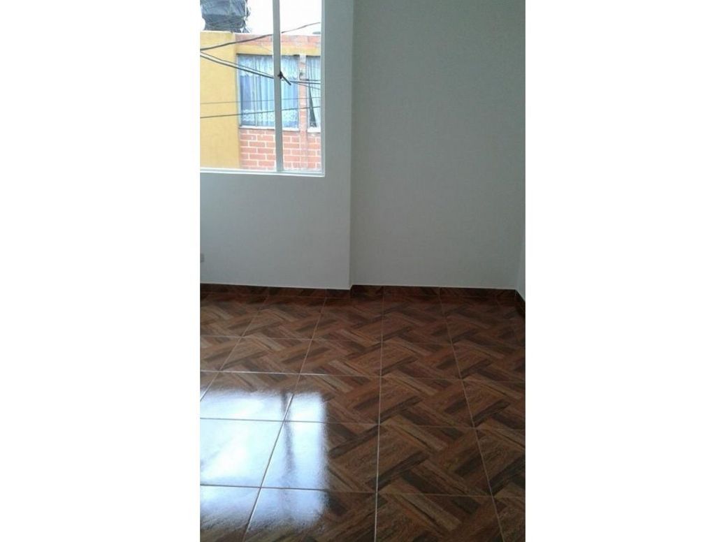 Casa de 2 alcobas en venta en Cr Recreo Reservado 3 Et. I, Bogotá, 60 m² · foto 6 de 8