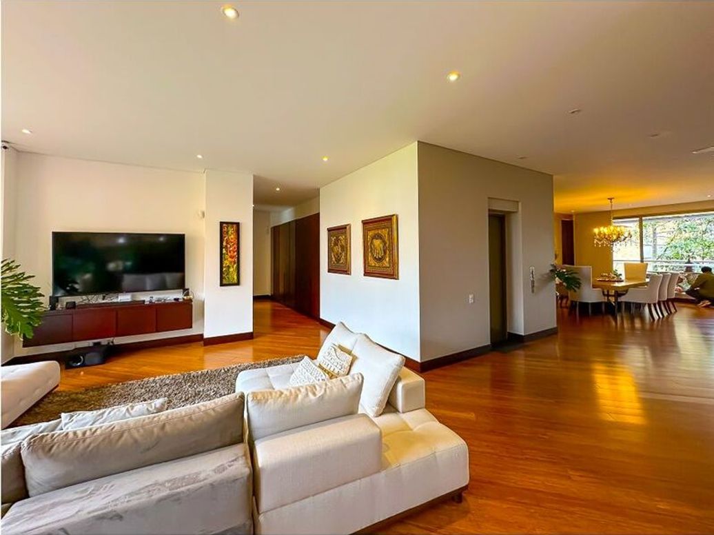 Apartamento de 4 alcobas en venta en Suba Naranjos, Bogotá, 415 m² · foto 11 de 20