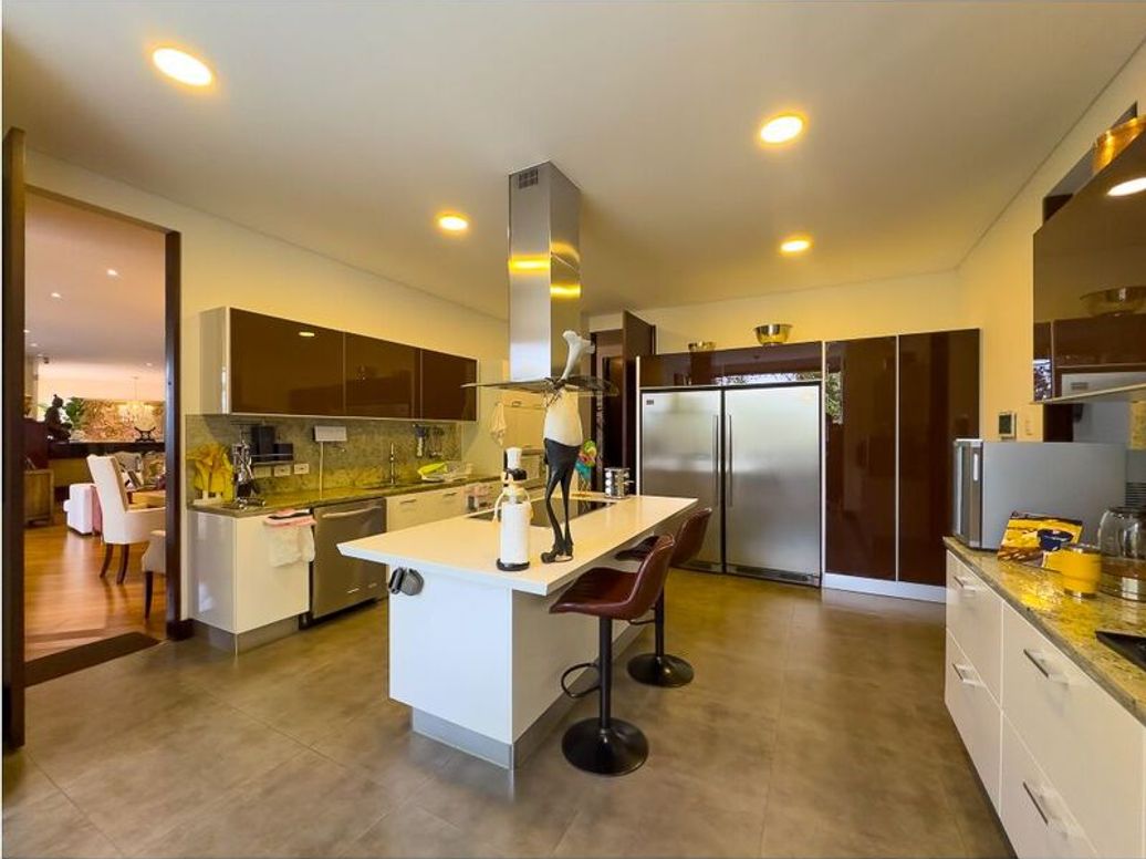 Apartamento de 4 alcobas en venta en Suba Naranjos, Bogotá, 415 m² · foto 8 de 20