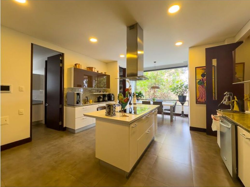 Apartamento de 4 alcobas en venta en Suba Naranjos, Bogotá, 415 m² · foto 10 de 20