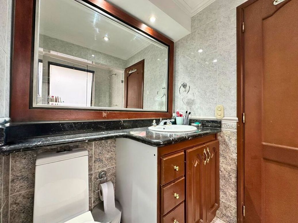 Casa de 3 alcobas en venta en Los Naranjos, Bogotá, 320 m² · foto 16 de 20