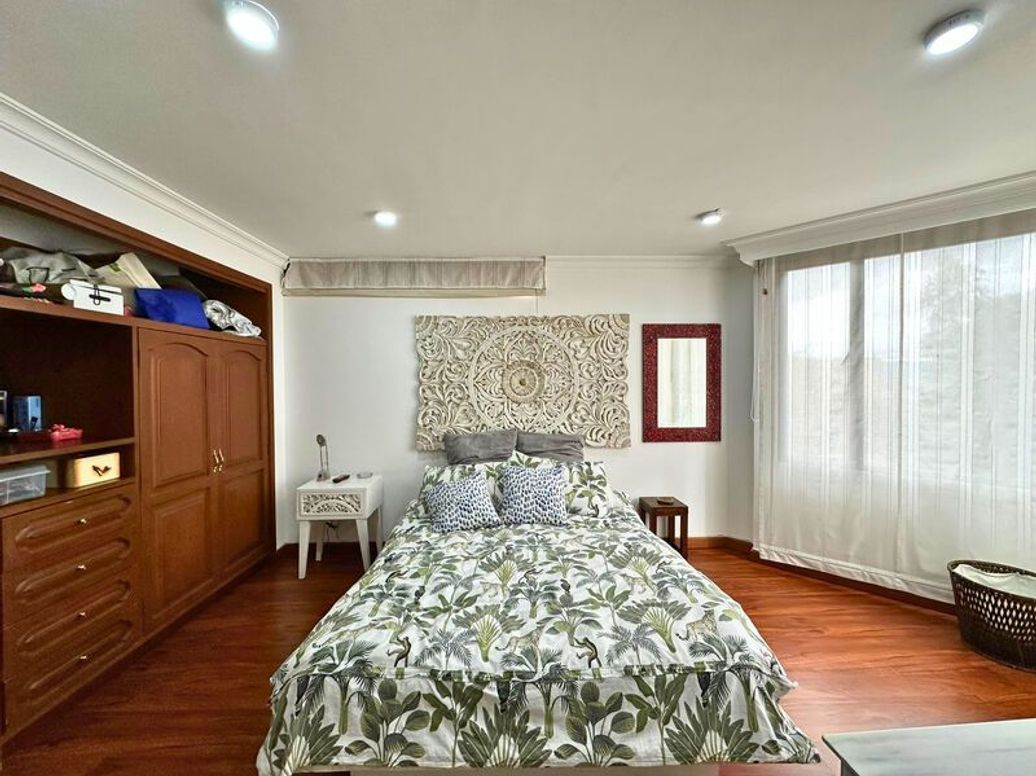 Casa de 3 alcobas en venta en Los Naranjos, Bogotá, 320 m² · foto 15 de 20