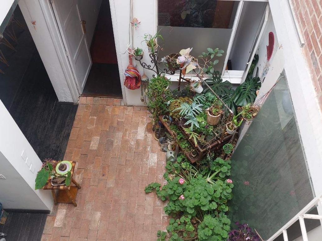Casa de 4 alcobas en venta en Quinta Camacho, Bogotá, 270 m² · foto 6 de 17