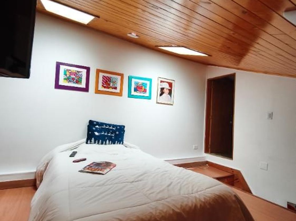 Apartamento de 3 alcobas en venta en Cedro Narvaez, Bogotá, 80 m² · foto 3 de 18