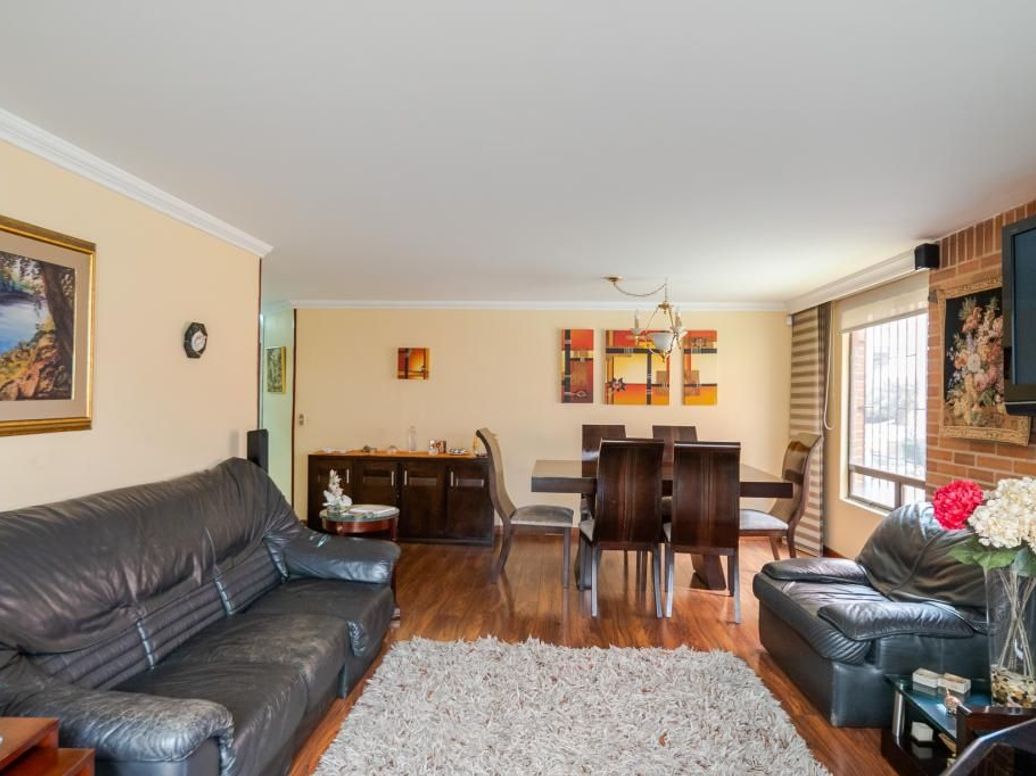Apartamento de 3 alcobas en venta en Rincon Del Chicó, Bogotá, 107 m² · foto 4 de 20