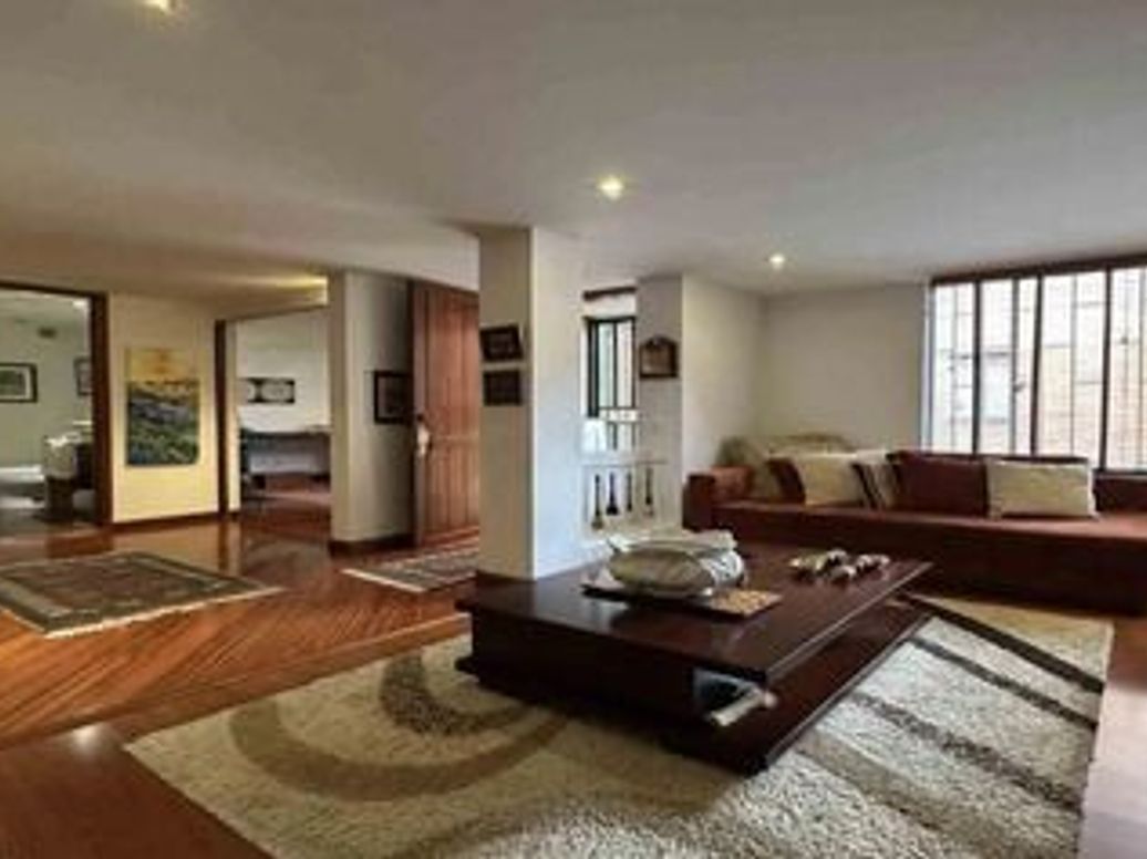 Casa de 4 alcobas en venta en El Contador, Bogotá, 234 m² · foto 5 de 20