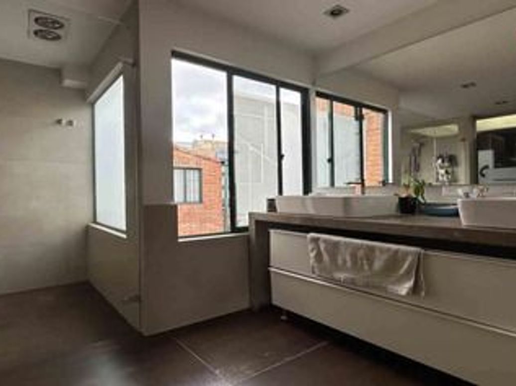 Casa de 4 alcobas en venta en El Contador, Bogotá, 234 m² · foto 14 de 20