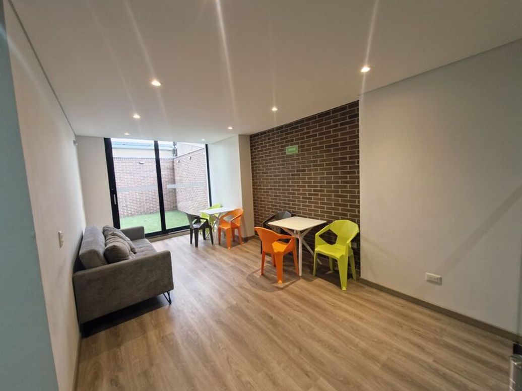 Apartaestudio en venta en Quinta Paredes, Bogotá, 18 m² · foto 8 de 12