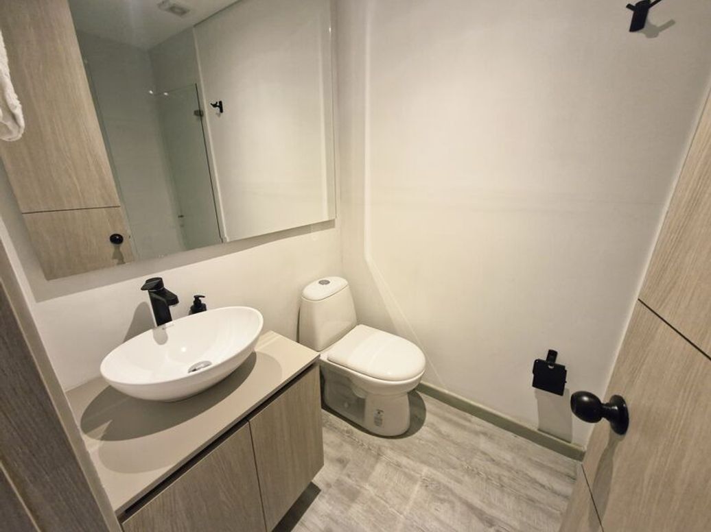 Apartaestudio en venta en Quinta Paredes, Bogotá, 18 m² · foto 3 de 12
