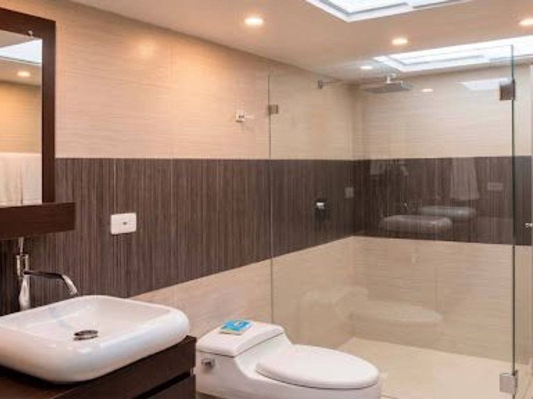 Casa de 5 alcobas en venta en Santa Ana Occidental, Bogotá, 550 m² · foto 12 de 20