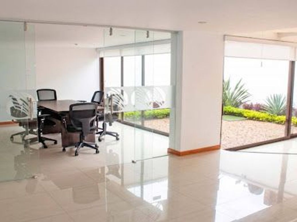 Casa de 5 alcobas en venta en Santa Ana Occidental, Bogotá, 550 m² · foto 5 de 20