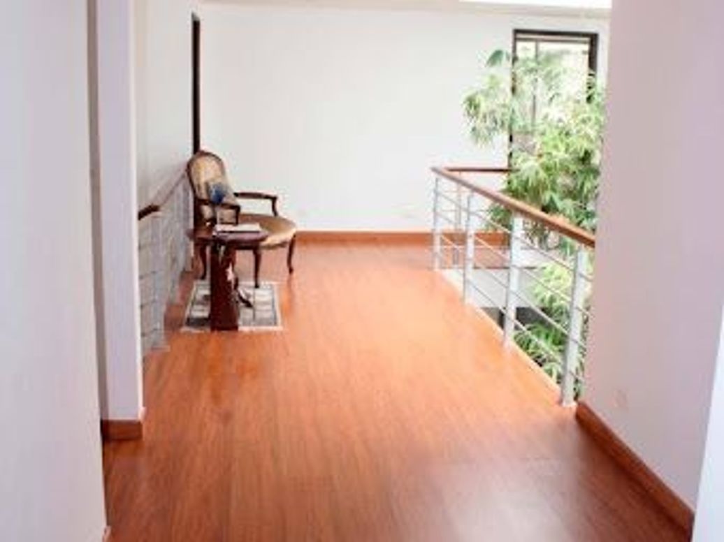 Casa de 5 alcobas en venta en Santa Ana Occidental, Bogotá, 550 m² · foto 11 de 20