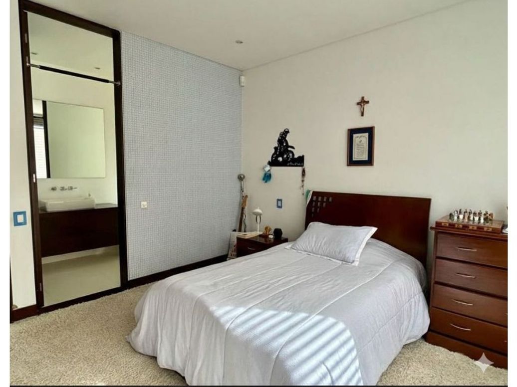 Casa de 5 alcobas en venta en Casa Blanca, Bogotá, 1520 m² · foto 9 de 17