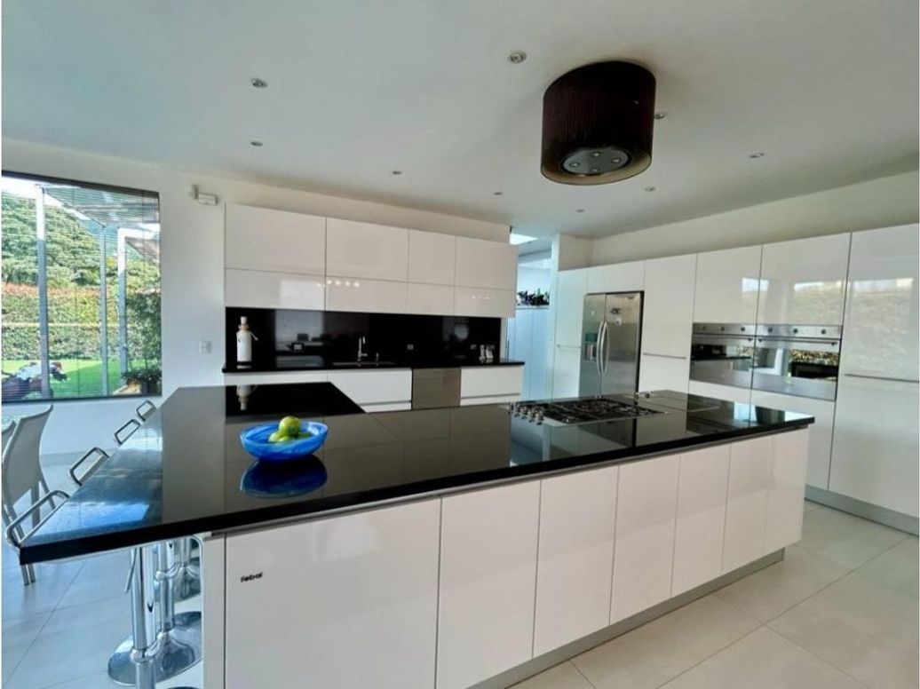 Casa de 5 alcobas en venta en Casa Blanca, Bogotá, 1520 m² · foto 4 de 17