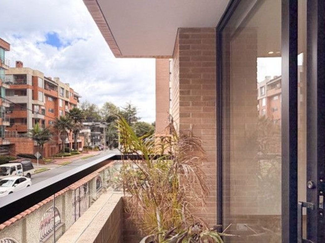 Apartamento de 2 alcobas en venta en San Patricio, Bogotá, 116 m² · foto 2 de 20