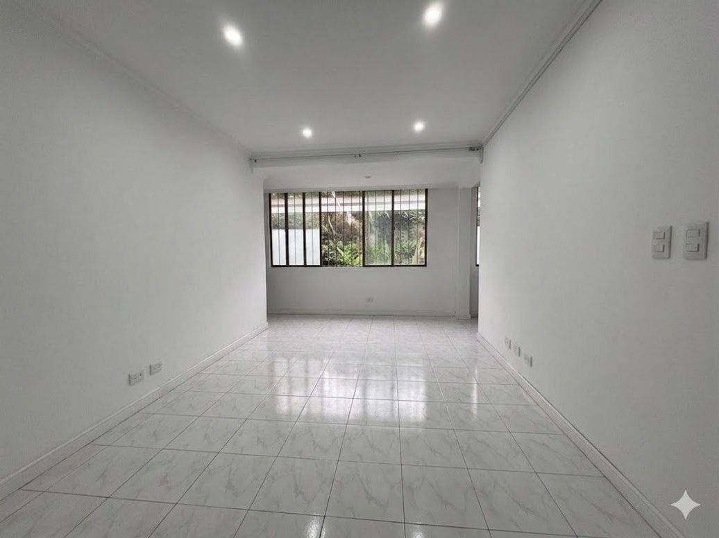 Casa de 4 alcobas en venta en Ub. Santa Coloma, Bogotá, 184 m² · foto 16 de 19