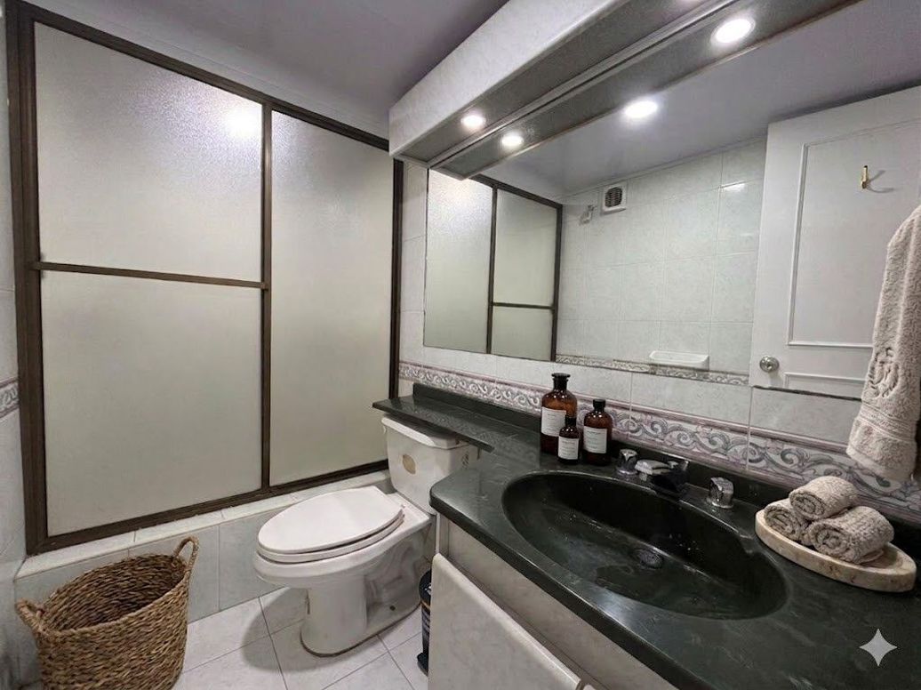 Casa de 4 alcobas en venta en Ub. Santa Coloma, Bogotá, 184 m² · foto 15 de 19