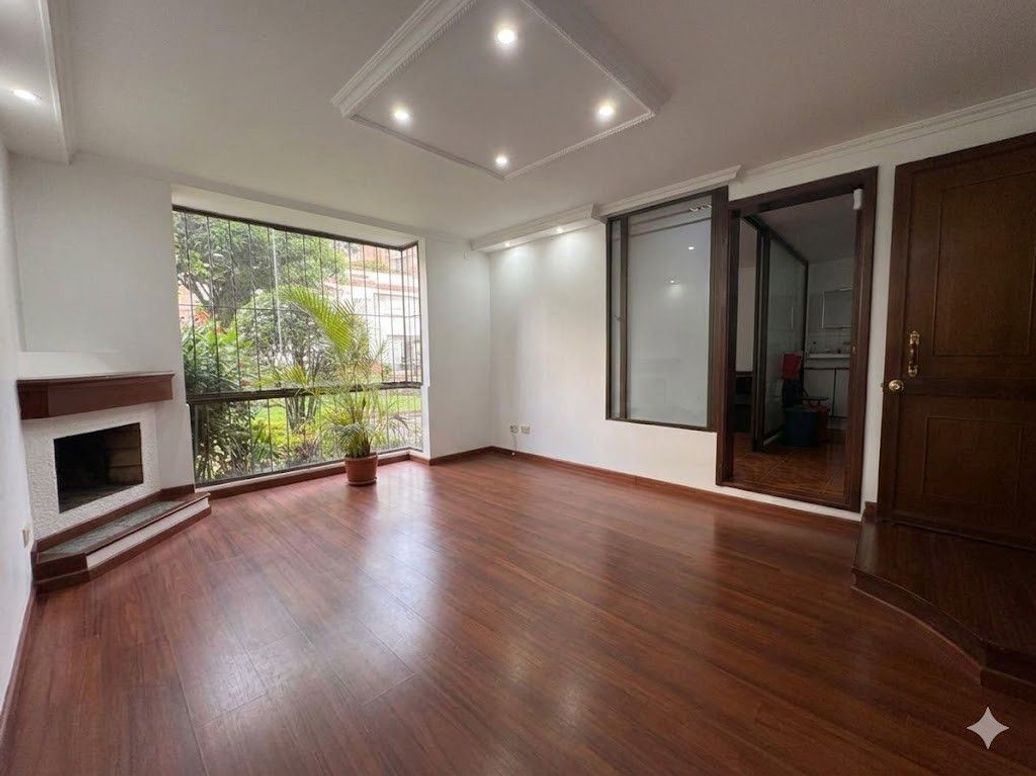 Casa de 4 alcobas en venta en Ub. Santa Coloma, Bogotá, 184 m² · foto 7 de 19