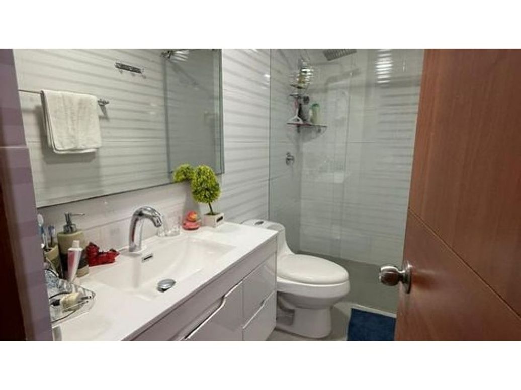 Apartamento de 3 alcobas en venta en Colina Campestre, Bogotá, 160 m² · foto 15 de 17