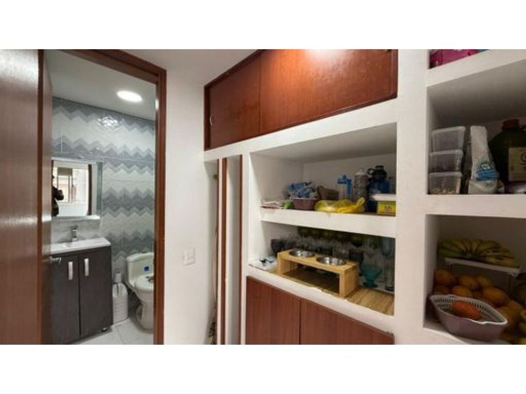 Apartamento de 3 alcobas en venta en Colina Campestre, Bogotá, 160 m² · foto 3 de 17