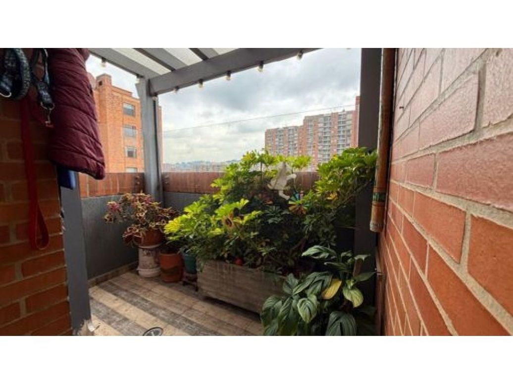 Apartamento de 3 alcobas en venta en Colina Campestre, Bogotá, 160 m² · foto 16 de 17