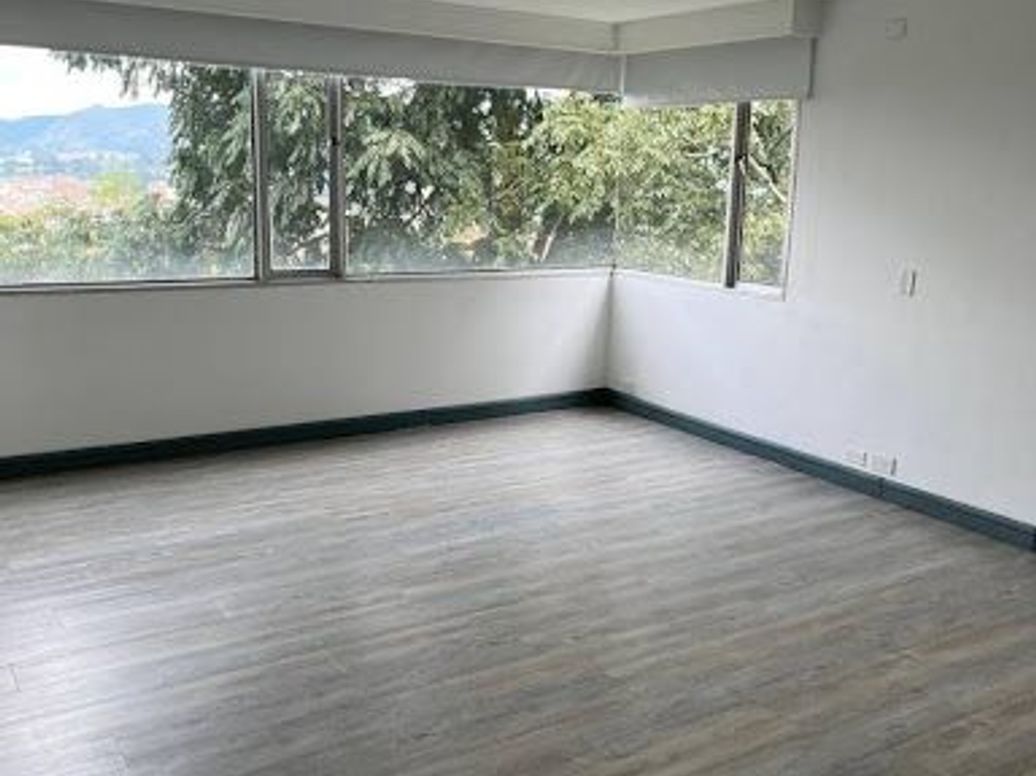 Apartamento de 3 alcobas en venta en Tuna Alta, Bogotá, 211 m² · foto 3 de 20