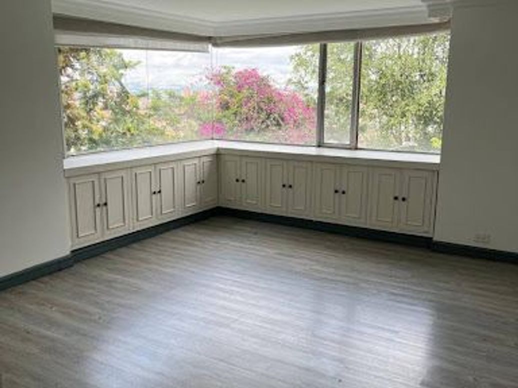Apartamento de 3 alcobas en venta en Tuna Alta, Bogotá, 211 m² · foto 12 de 20