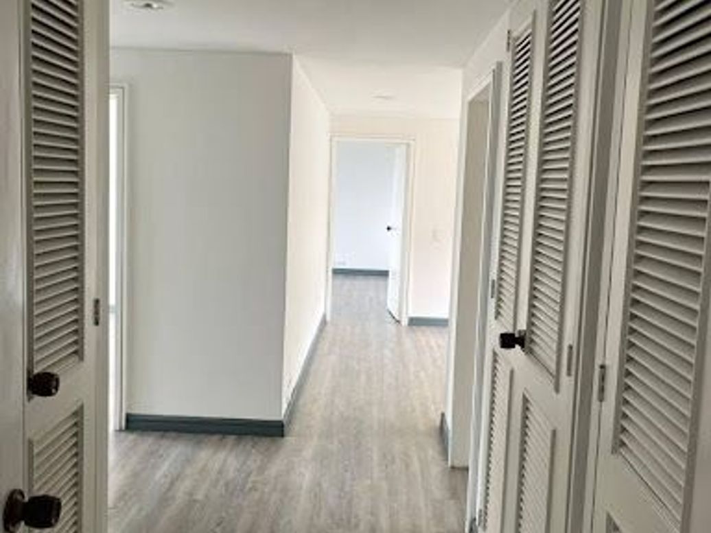 Apartamento de 3 alcobas en venta en Tuna Alta, Bogotá, 211 m² · foto 10 de 20
