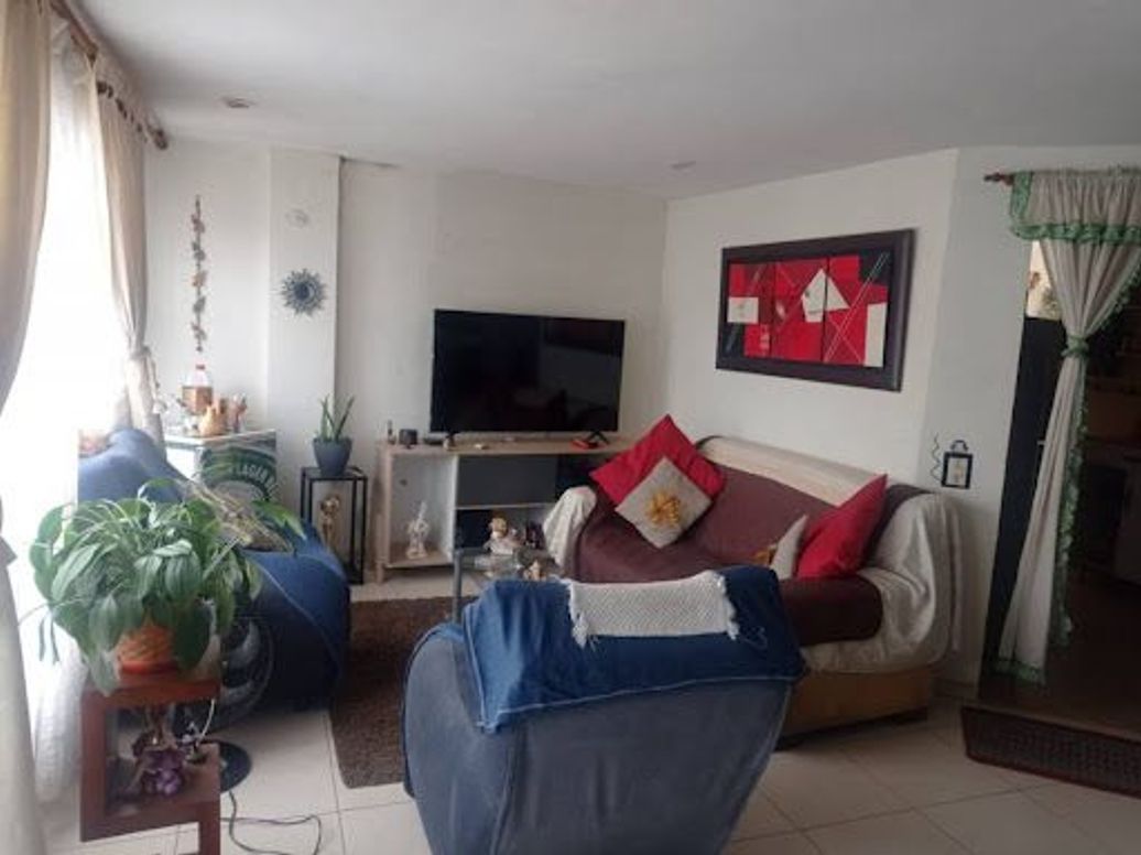 Casa de 9 alcobas en venta en Santa Sofía, Bogotá, 380 m² · foto 2 de 20