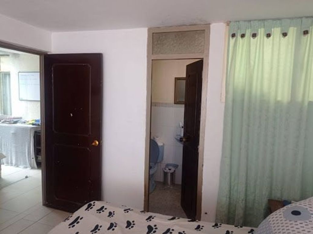 Casa de 9 alcobas en venta en Santa Sofía, Bogotá, 380 m² · foto 3 de 20