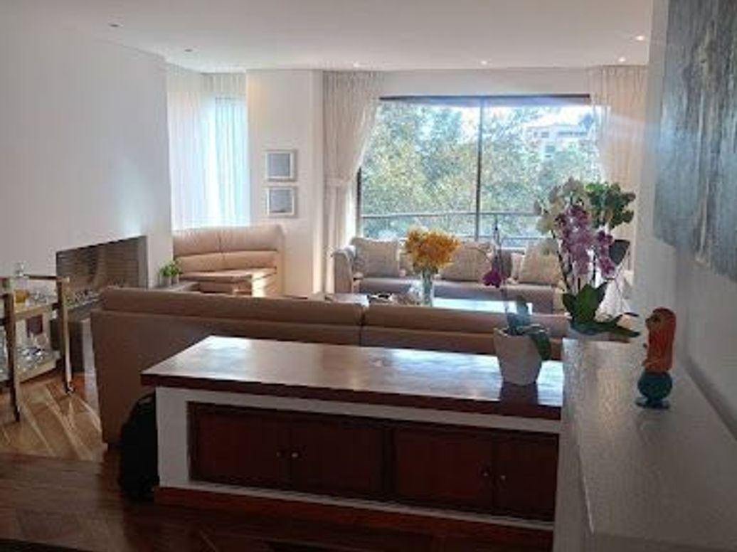 Apartamento de 3 alcobas en venta en Bosque Medina, Bogotá, 189 m² · foto 2 de 16