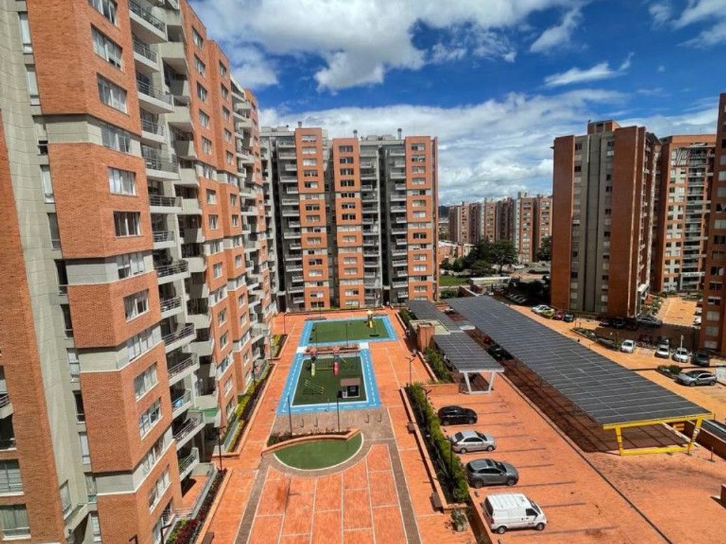 Apartamento de 3 alcobas en venta en San Antonio Nor - Occidental, Bogotá, 82 m² · foto 19 de 20