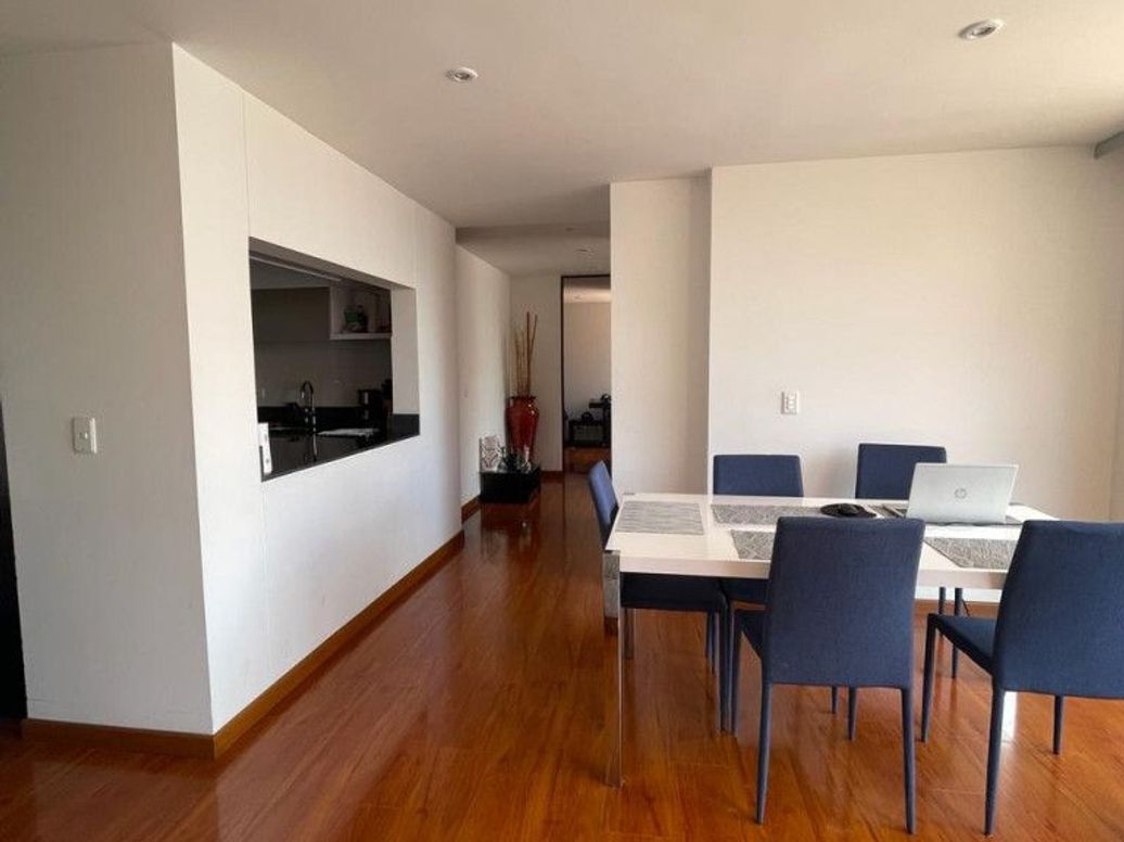Apartamento de 3 alcobas en venta en San Antonio Nor - Occidental, Bogotá, 82 m² · foto 4 de 20