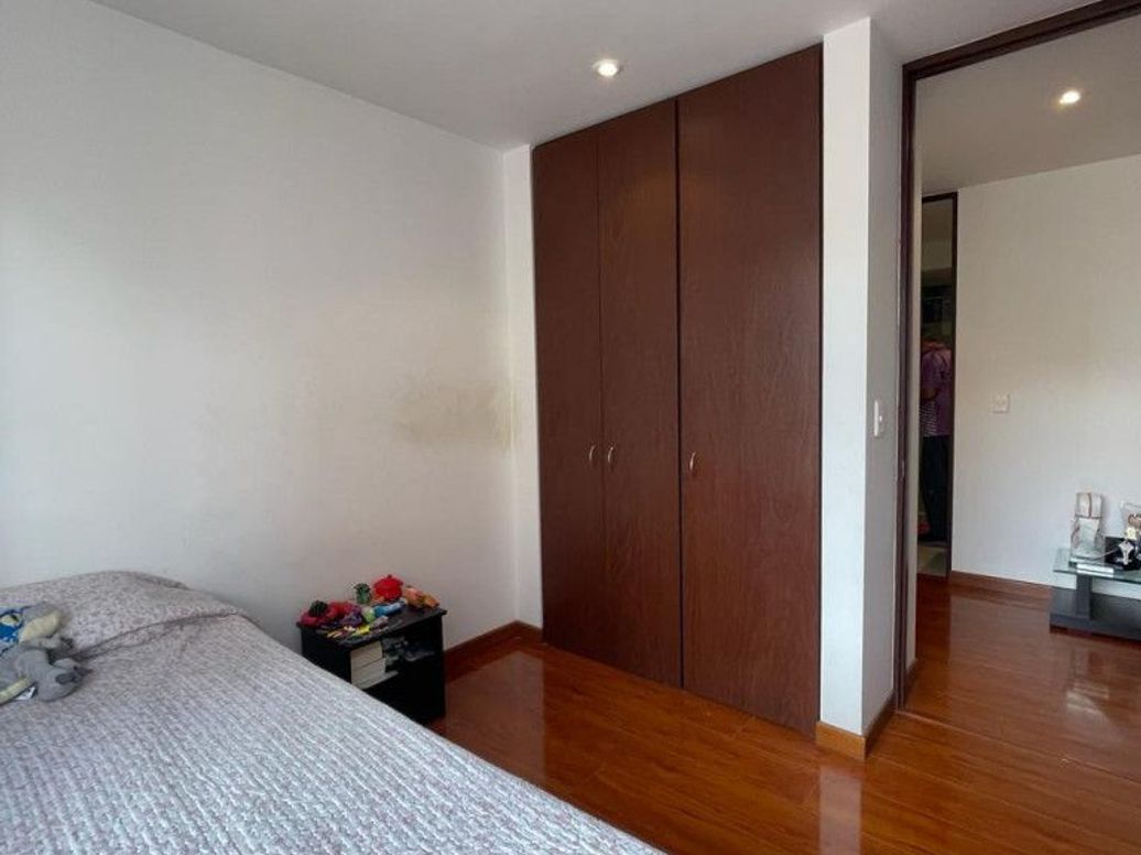 Apartamento de 3 alcobas en venta en San Antonio Nor - Occidental, Bogotá, 82 m² · foto 10 de 20