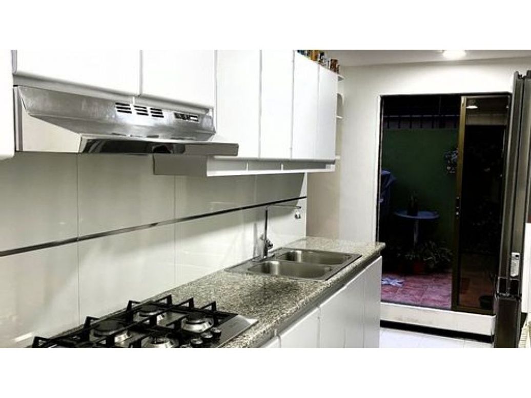 Apartamento de 3 alcobas en venta en Chicó Norte, Bogotá, 103 m² · foto 2 de 18