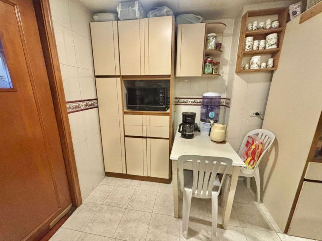Apartamento de 3 alcobas en venta en Santa Barbara Central, Bogotá, 180 m² · foto 10 de 20