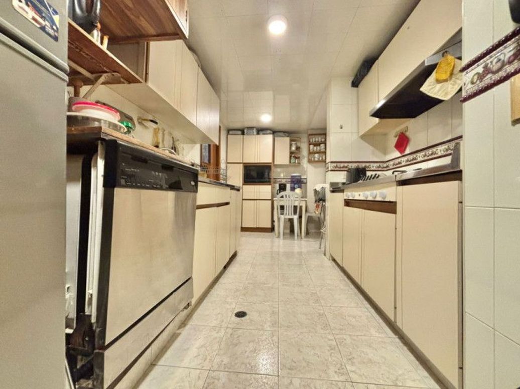 Apartamento de 3 alcobas en venta en Santa Barbara Central, Bogotá, 180 m² · foto 9 de 20